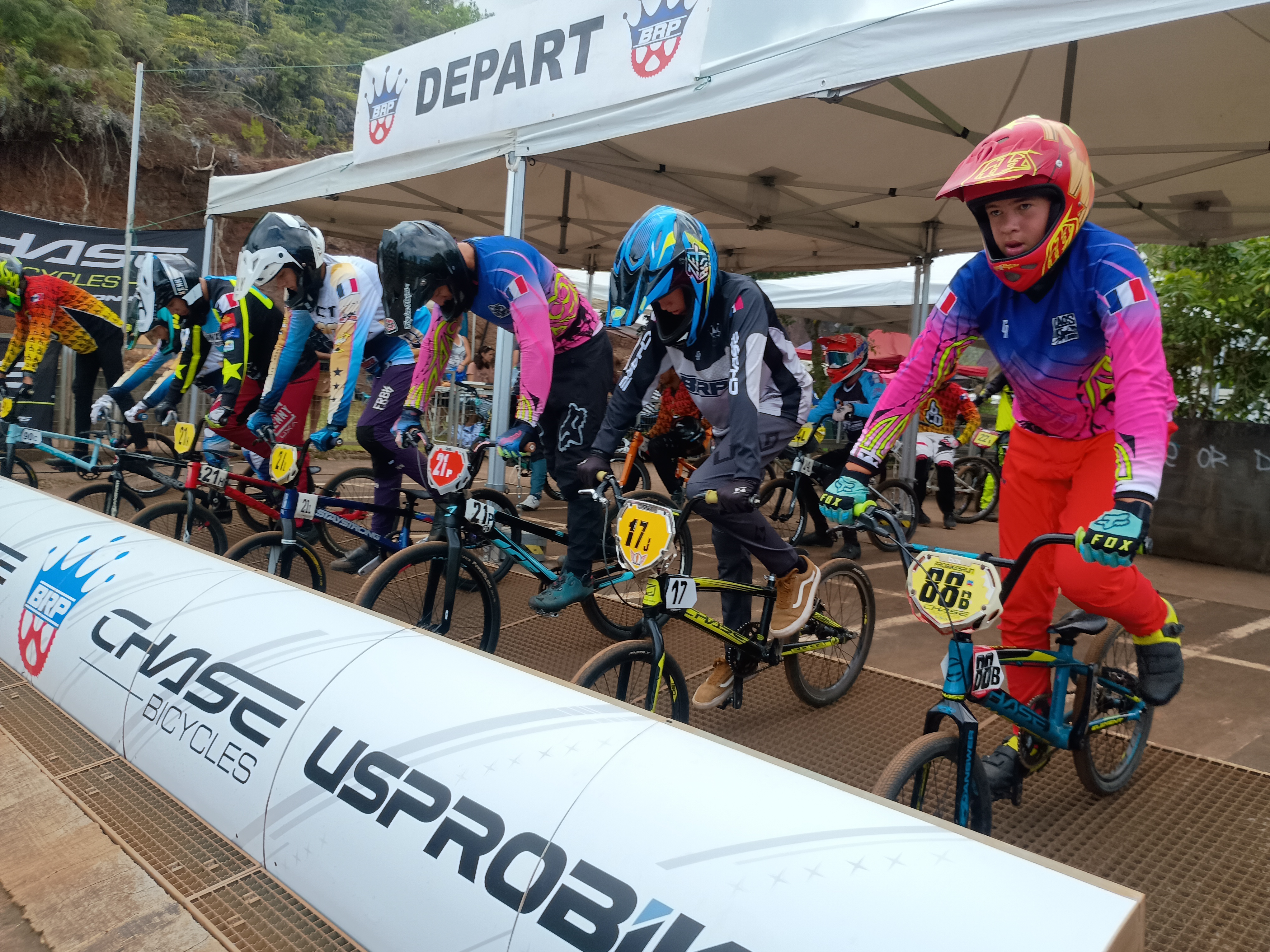 CHALLENGE CHASE-USPROBIKES  